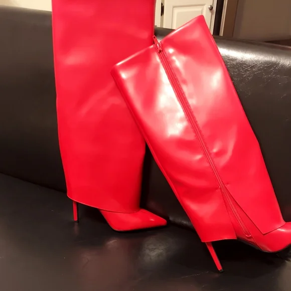 INC International Concepts SKYLAR Bold Red Heeled Boots NiB Sz 6.5 - Picture 2 of 6